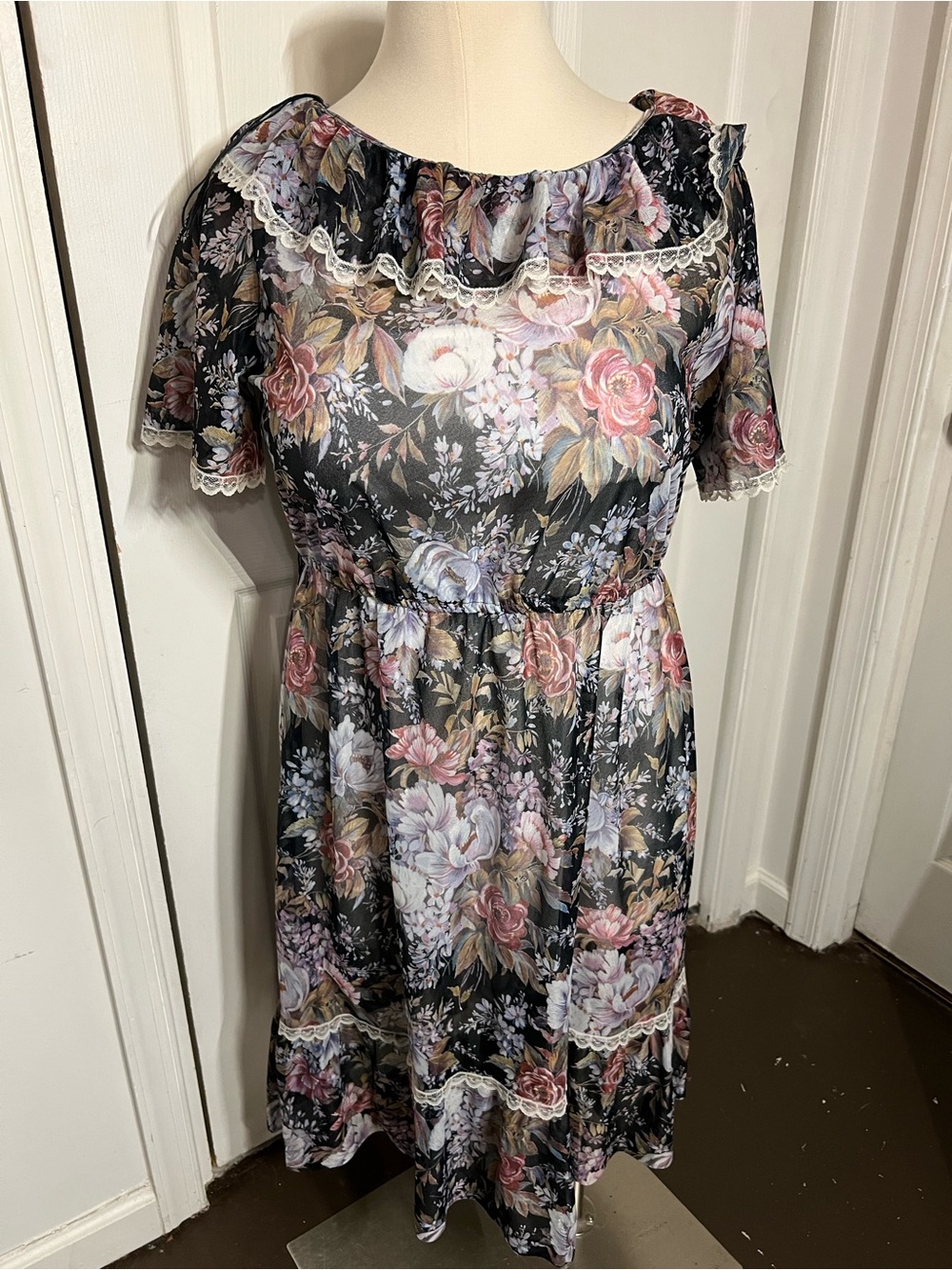 Vintage Sheer Floral Lace-Trim Midi Dress size XL